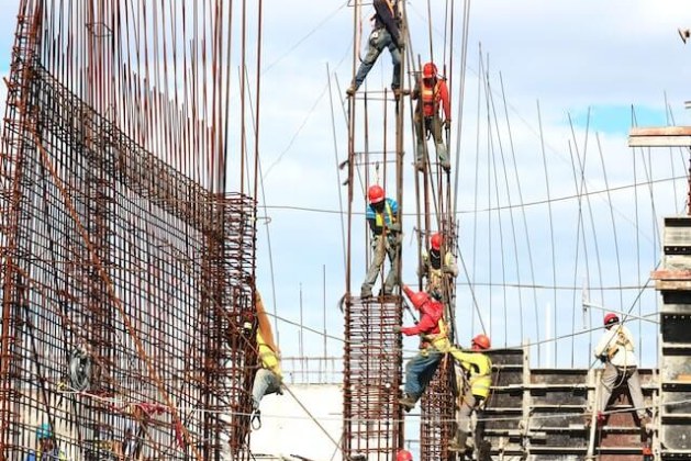 Hard Hats on the Job: Why Construction Workers Wear Them